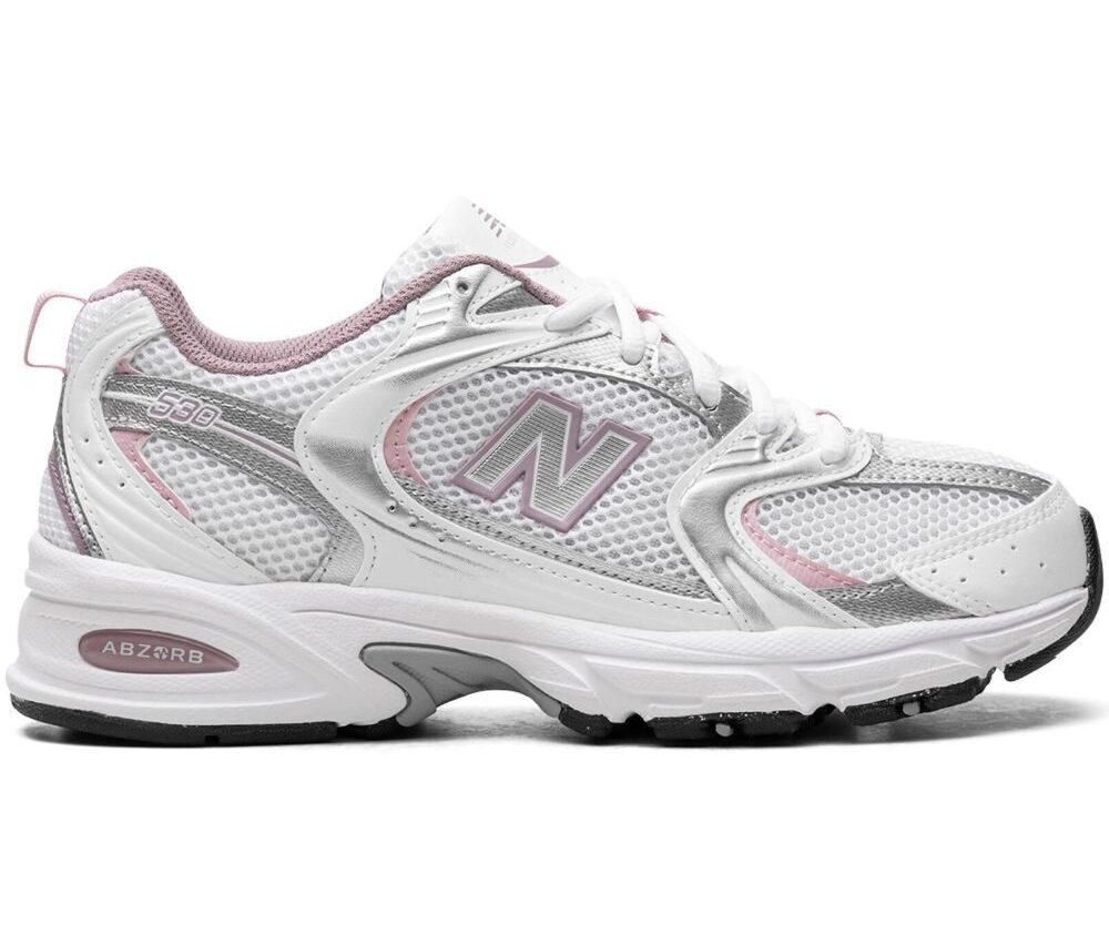New Balance 530  in white with pink